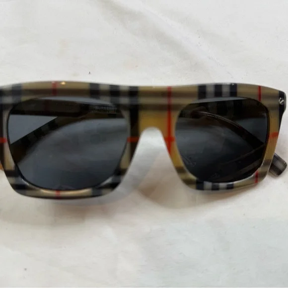 Burberry | Accessories | Burberry Womans Sunglasses Plaid 